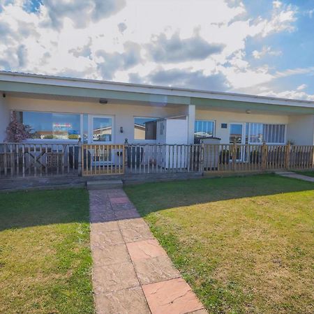 Chalet For Hire At Rainbows End Near A Beautiful Norfolk Beach Ref 31039R Бэктон Экстерьер фото