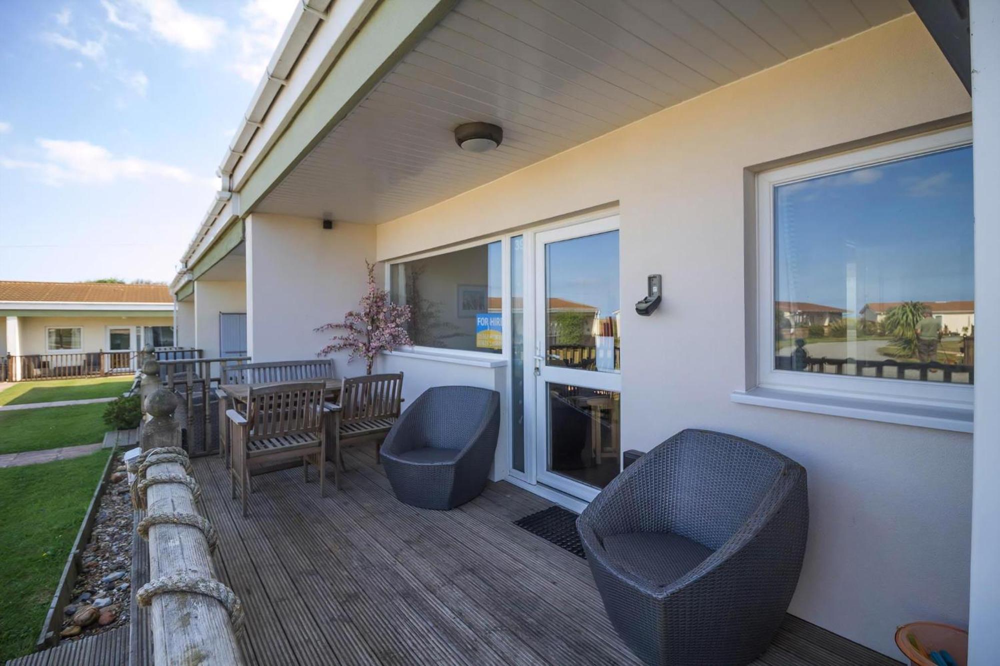 Chalet For Hire At Rainbows End Near A Beautiful Norfolk Beach Ref 31039R Бэктон Экстерьер фото