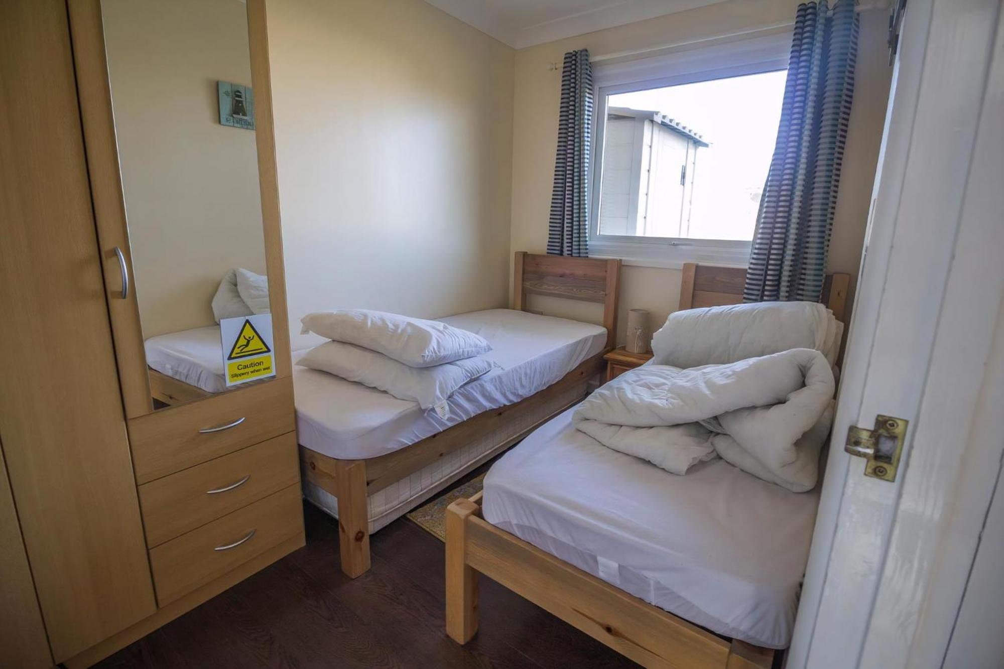 Chalet For Hire At Rainbows End Near A Beautiful Norfolk Beach Ref 31039R Бэктон Экстерьер фото
